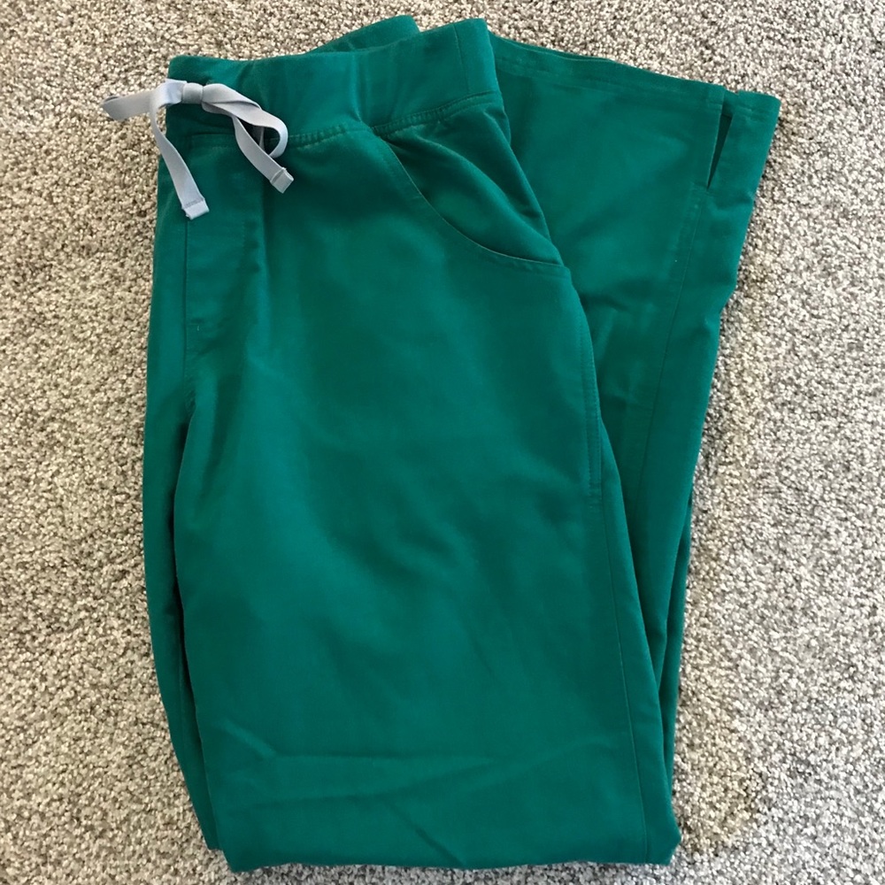 Figs Kade Cargo Scrub Pants Hunter Green